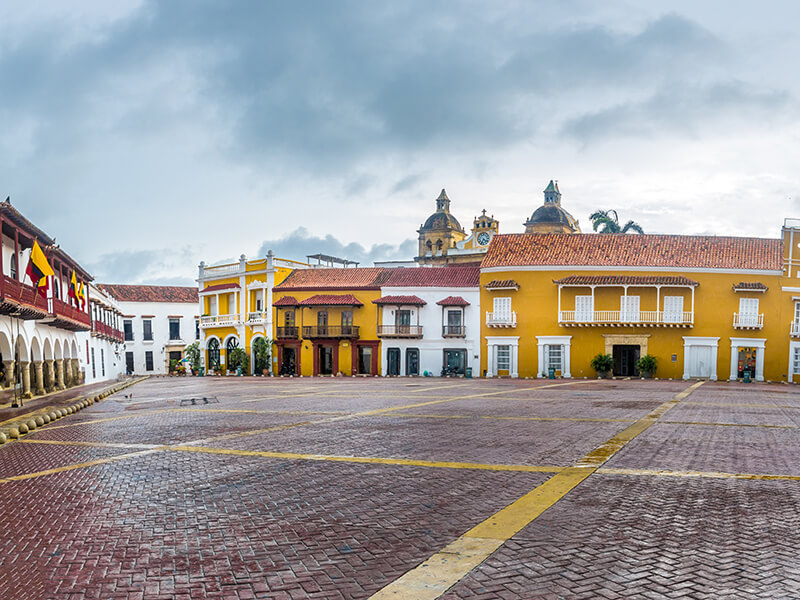 PLAZA DE LA ADUANA CARTAGENA COLOMBIA