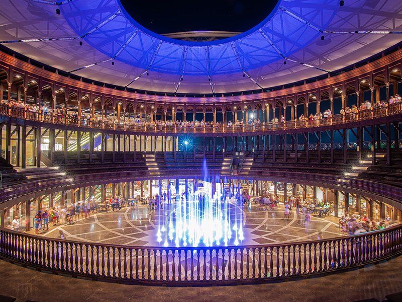 La Serrezuela Mall - show fuentes cartagena
