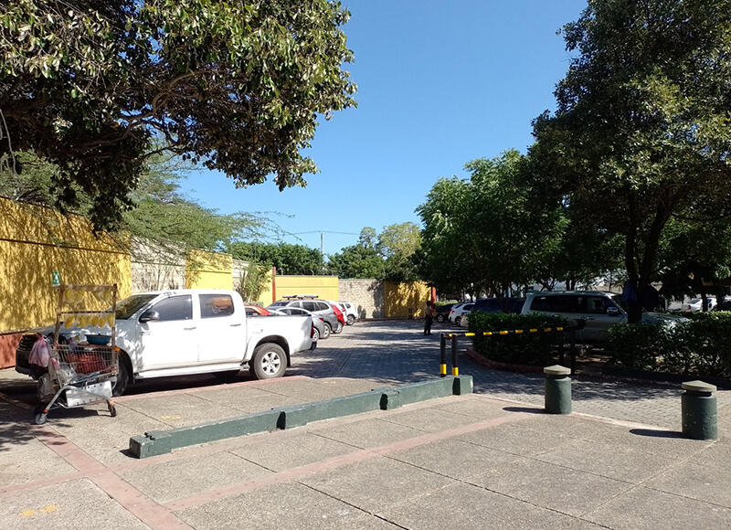 parqueadero zoo barranquilla