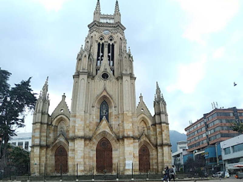 Basílica Mayor de Nuestra Señora de Lourdes