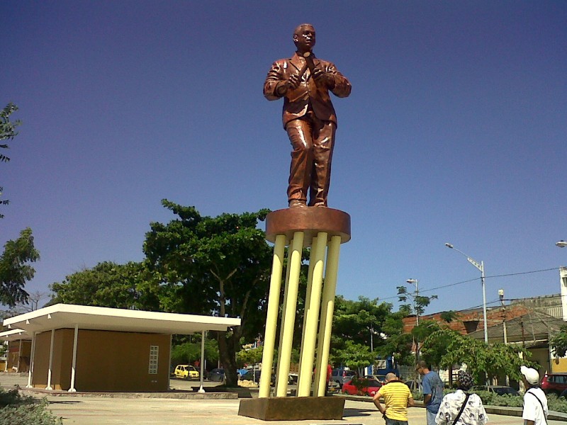 monumento joe arroyo barranquilla 